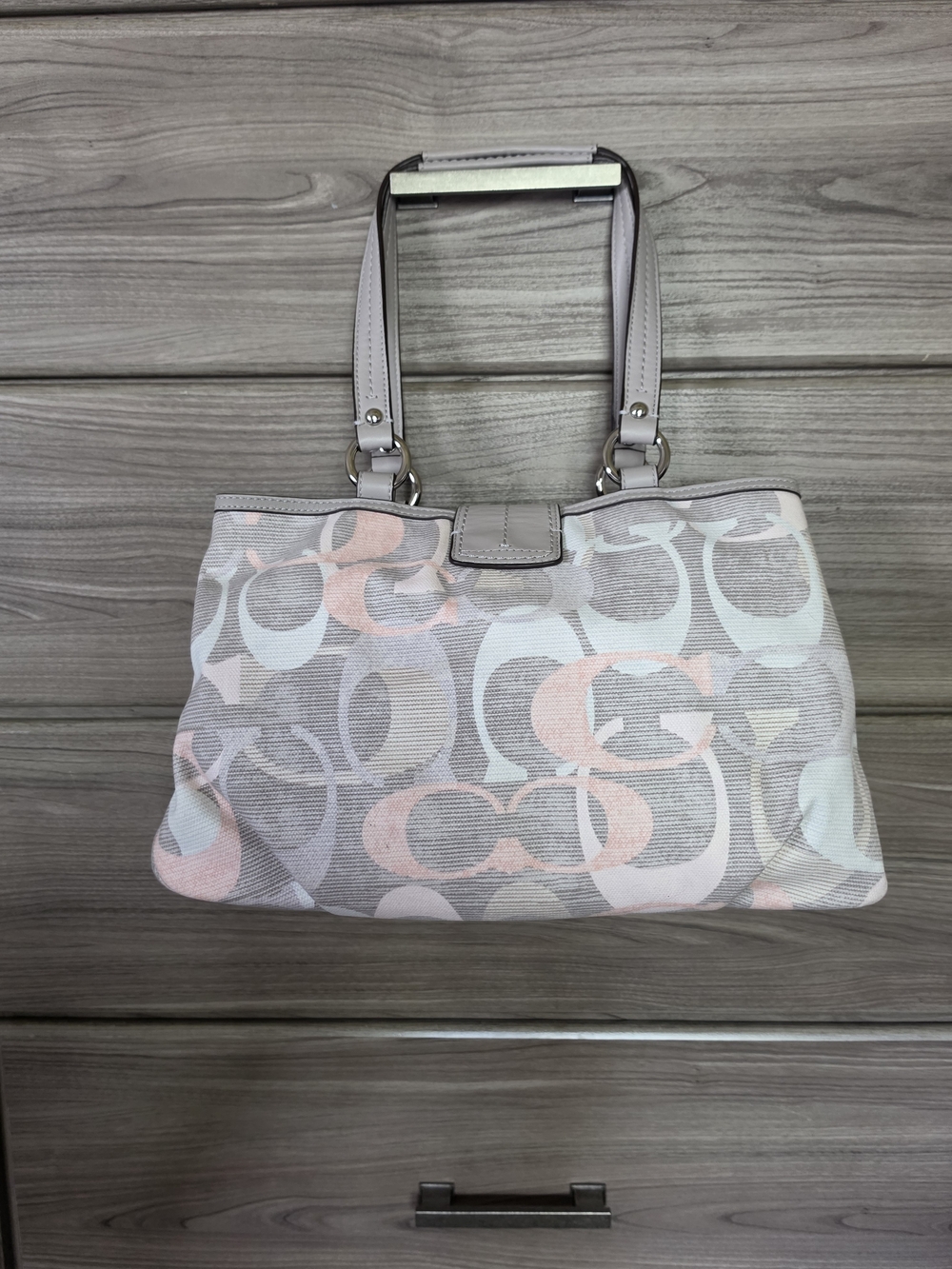 Coach Soho Optic Gray and Peach Signature Pattern Shoulder Bag - Picture 3 of 4